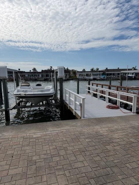 582 BOCA CIEGA POINT BLVD N, ST PETERSBURG, FL, 33708