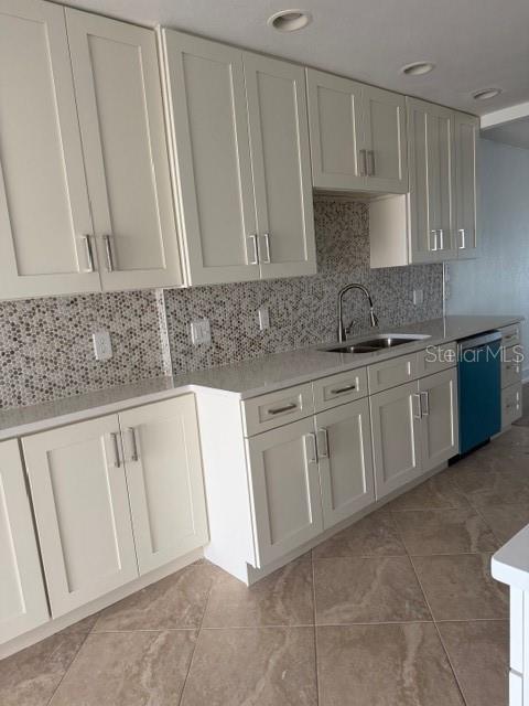 582 BOCA CIEGA POINT BLVD N, ST PETERSBURG, FL, 33708
