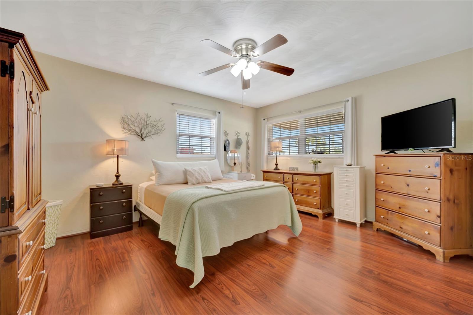 130 59TH ST W, BRADENTON, FL, 34209