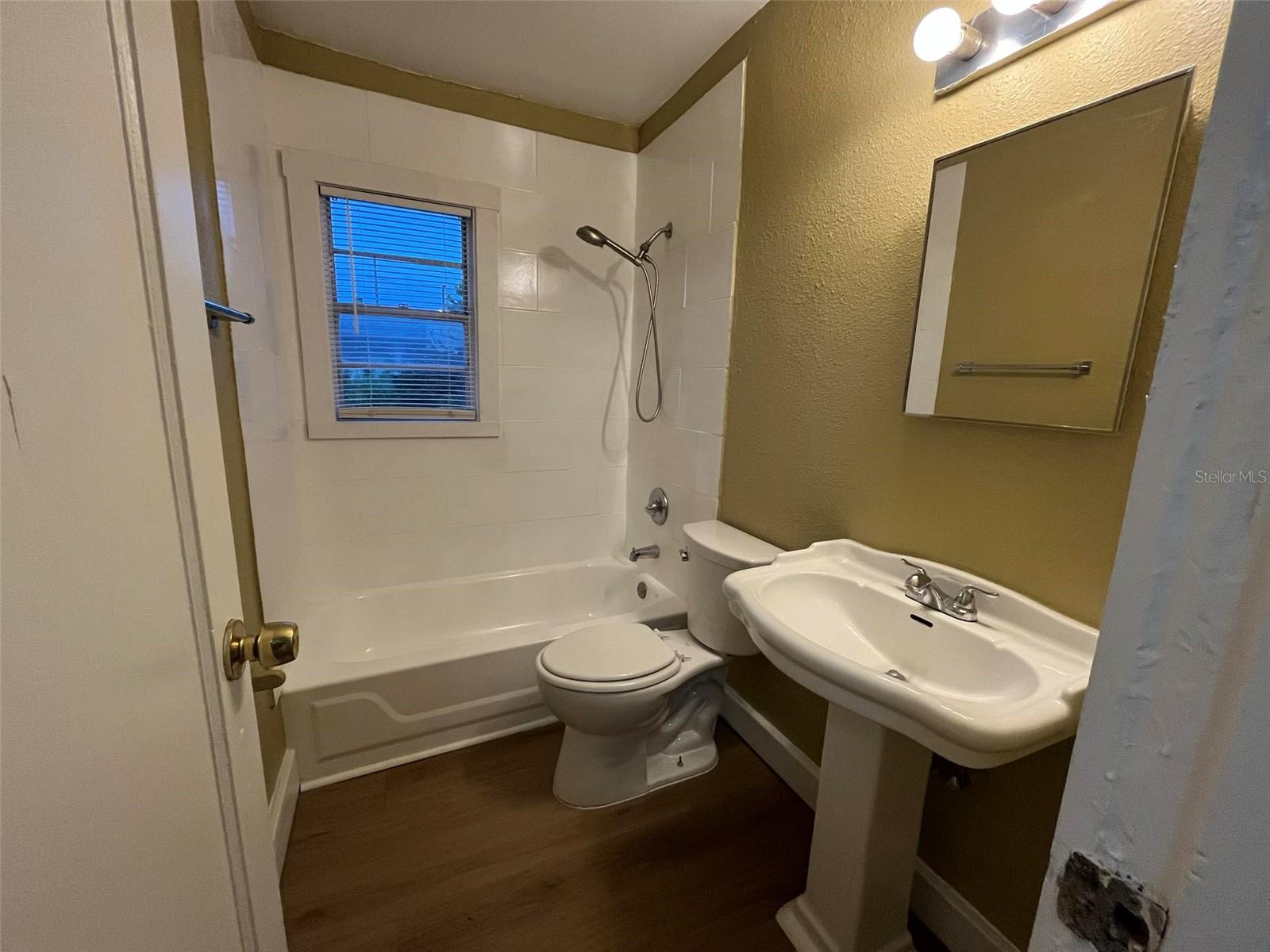 2013 OCEANVIEW PL, TAMPA, FL, 33605