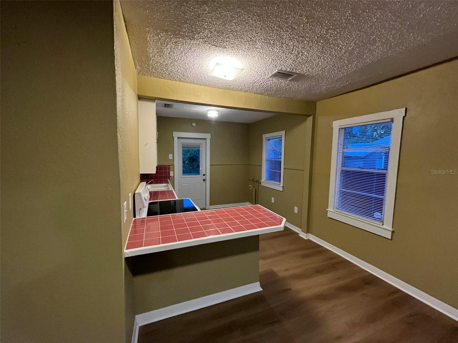 2013 OCEANVIEW PL, TAMPA, FL, 33605