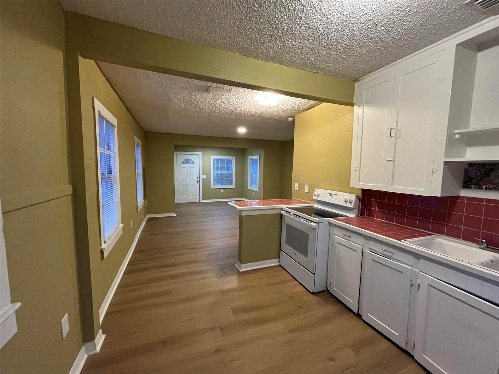 2013 OCEANVIEW PL, TAMPA, FL, 33605