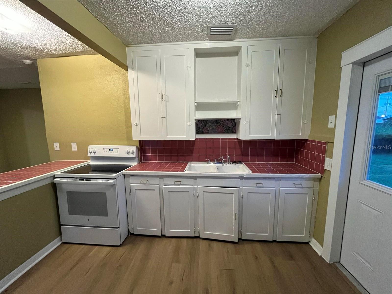 2013 OCEANVIEW PL, TAMPA, FL, 33605