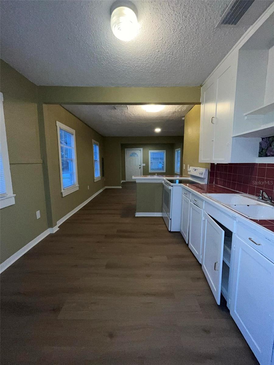2013 OCEANVIEW PL, TAMPA, FL, 33605