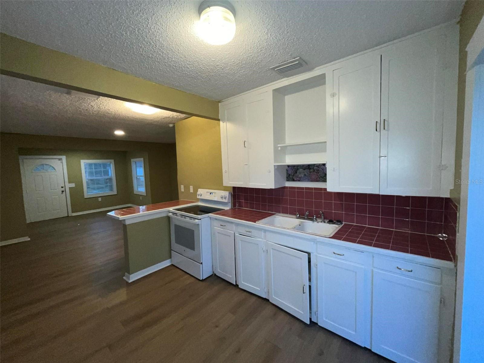 2013 OCEANVIEW PL, TAMPA, FL, 33605