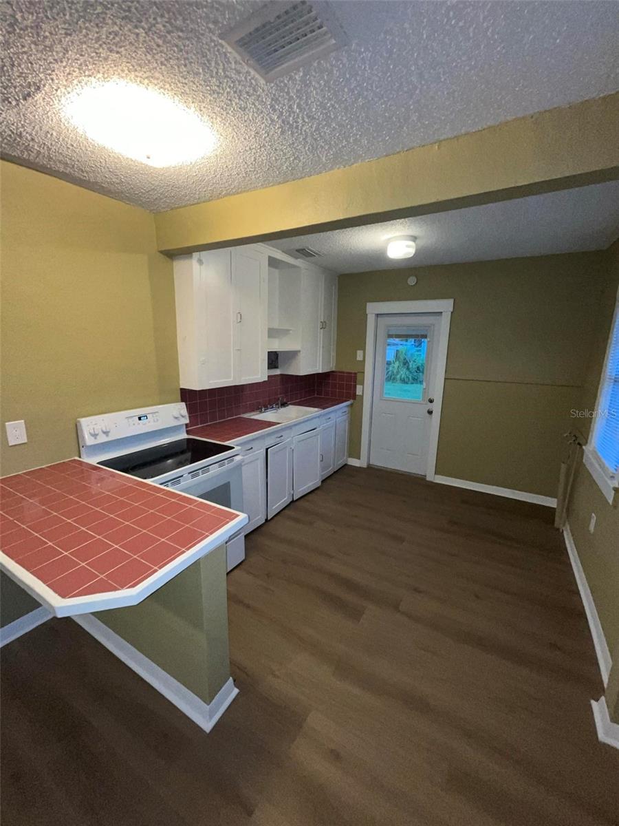 2013 OCEANVIEW PL, TAMPA, FL, 33605