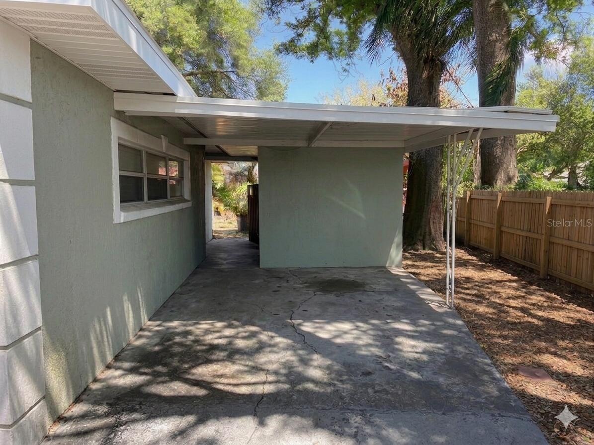 8618 GRANDVIEW DR, TAMPA, FL, 33617