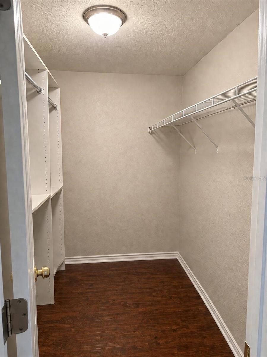 8618 GRANDVIEW DR, TAMPA, FL, 33617