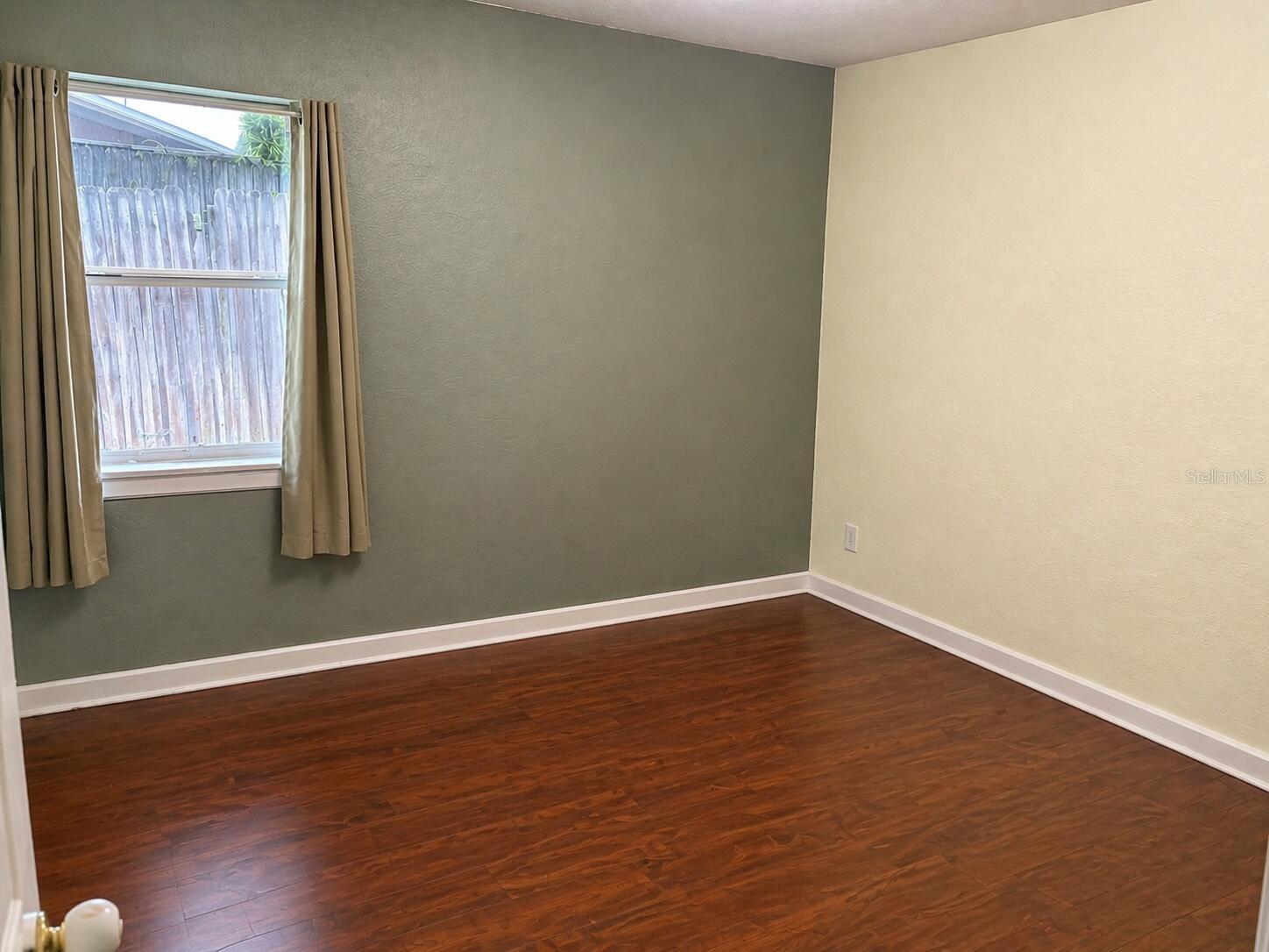 8618 GRANDVIEW DR, TAMPA, FL, 33617