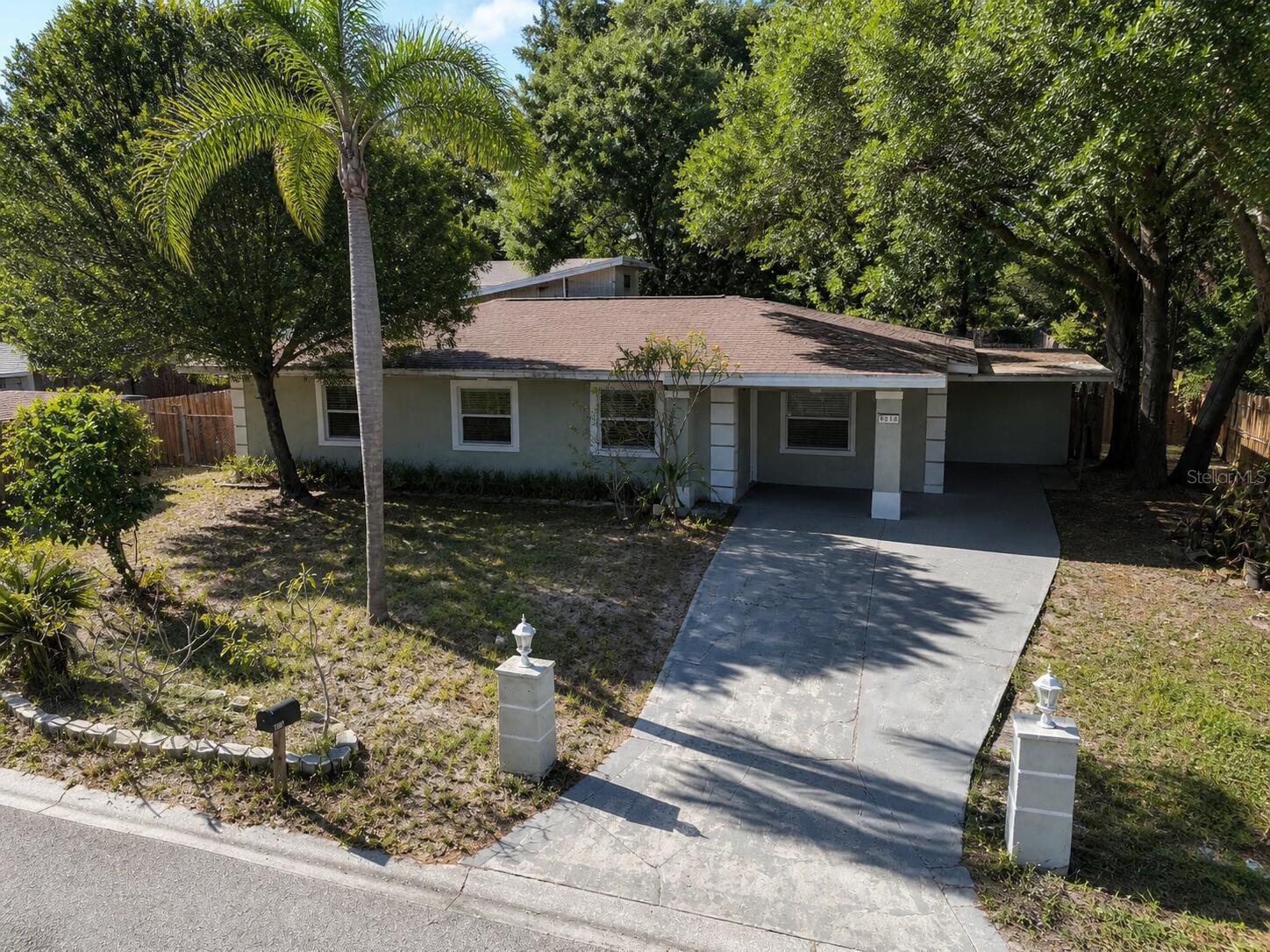 8618 GRANDVIEW DR, TAMPA, FL, 33617