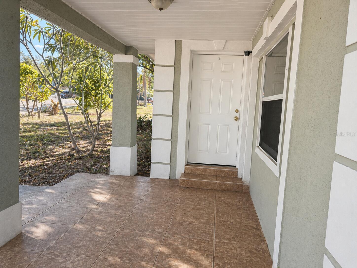 8618 GRANDVIEW DR, TAMPA, FL, 33617