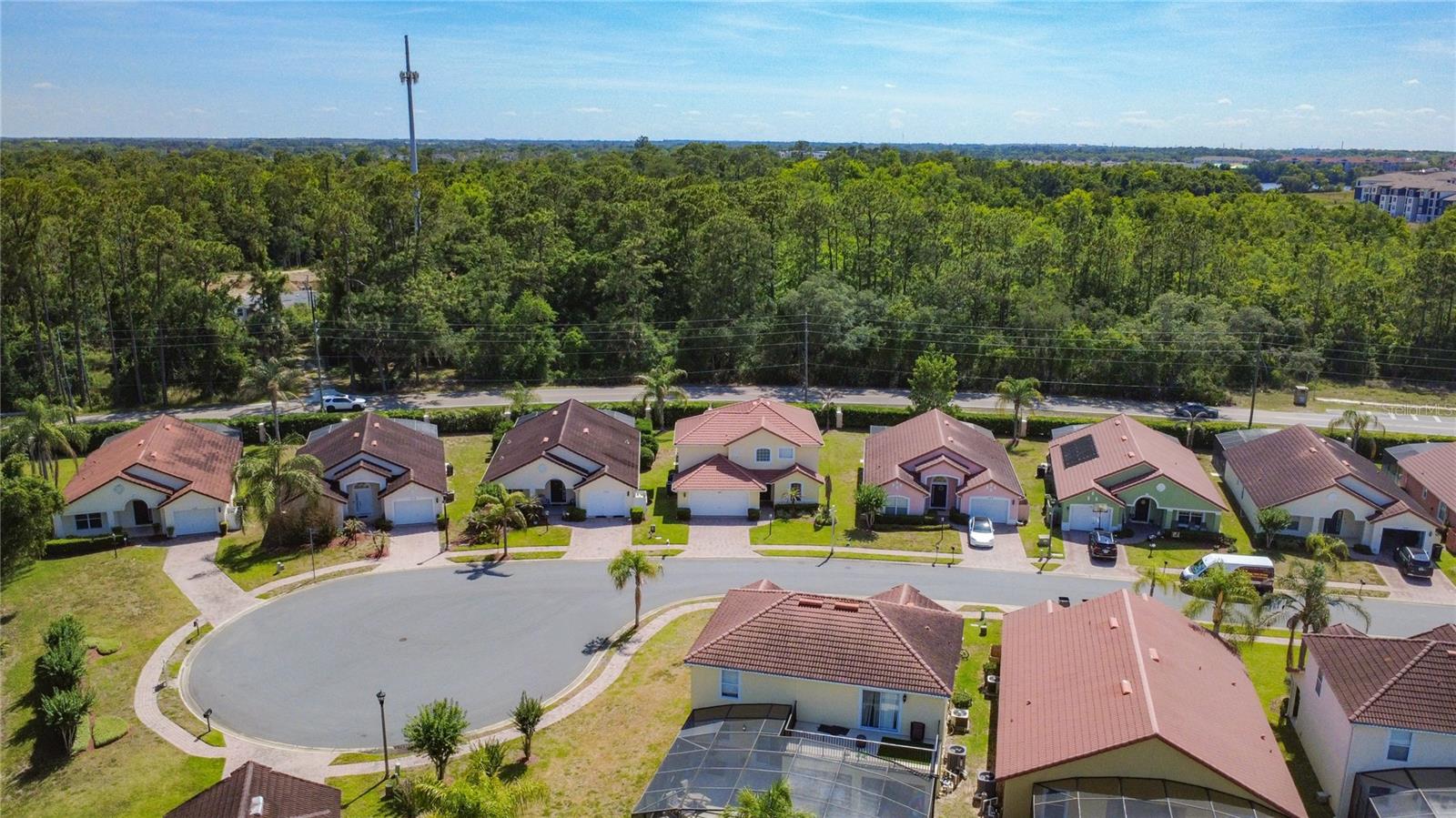 135 ROBIN RD, DAVENPORT, FL, 33896