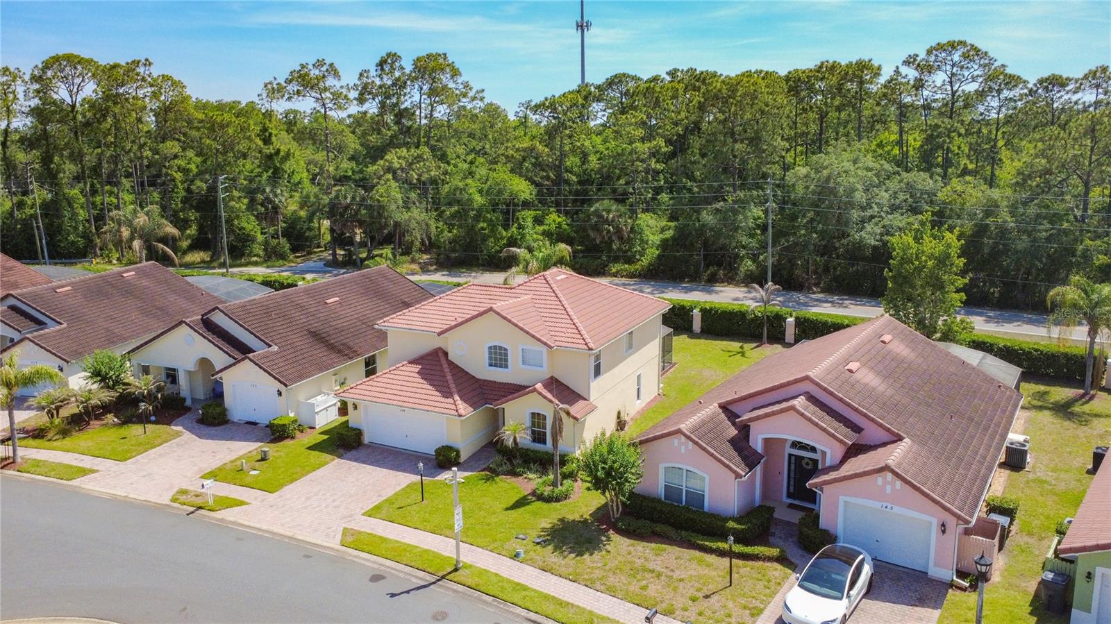 135 ROBIN RD, DAVENPORT, FL, 33896