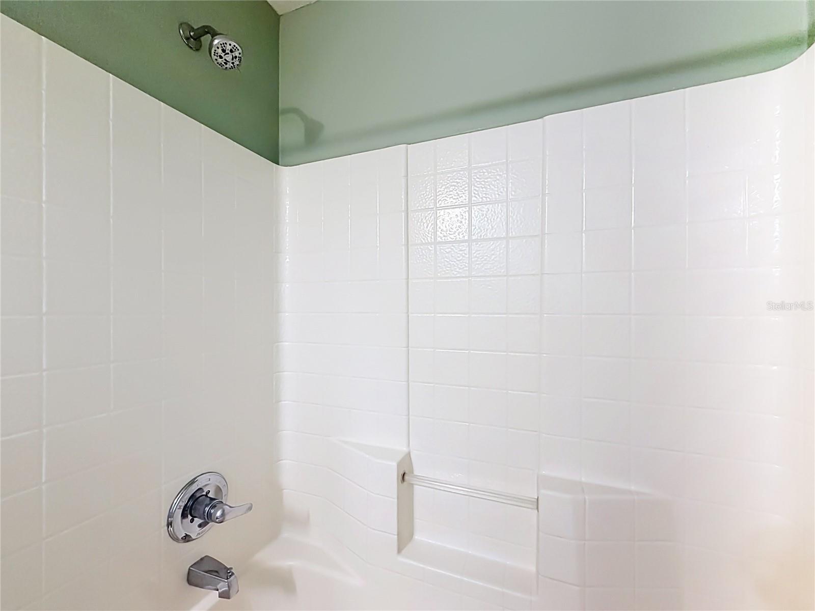 135 ROBIN RD, DAVENPORT, FL, 33896