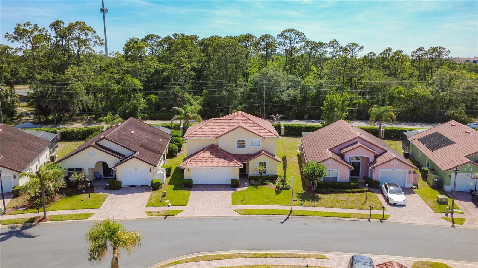 135 ROBIN RD, DAVENPORT, FL, 33896