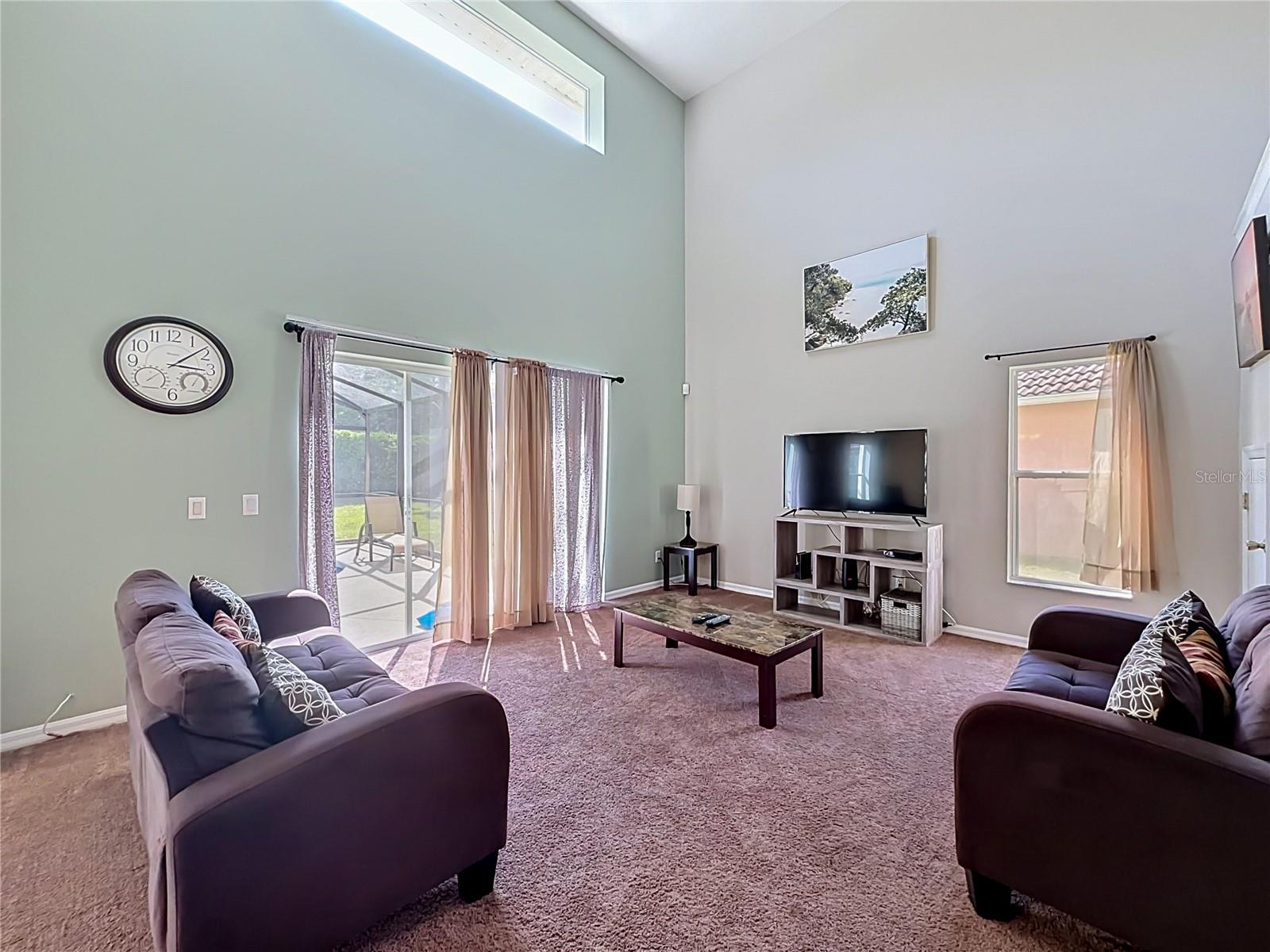 135 ROBIN RD, DAVENPORT, FL, 33896