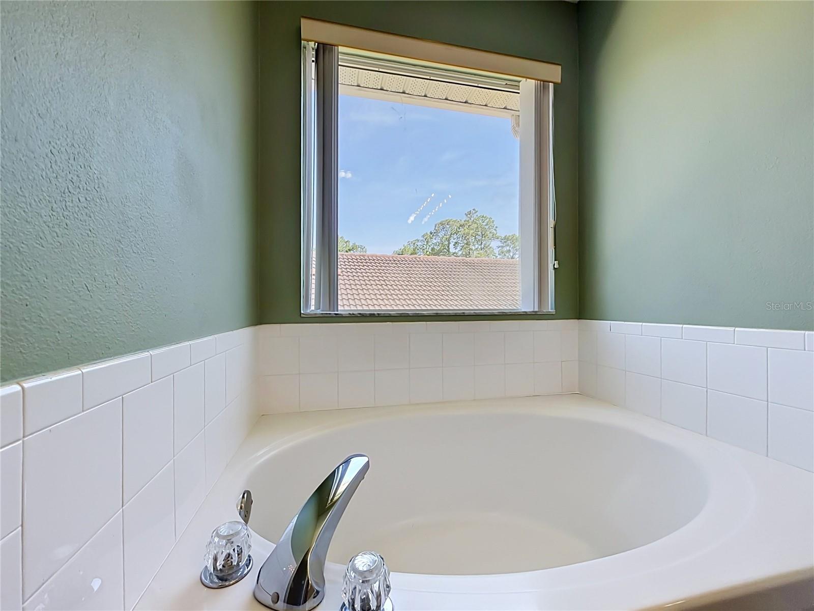 135 ROBIN RD, DAVENPORT, FL, 33896