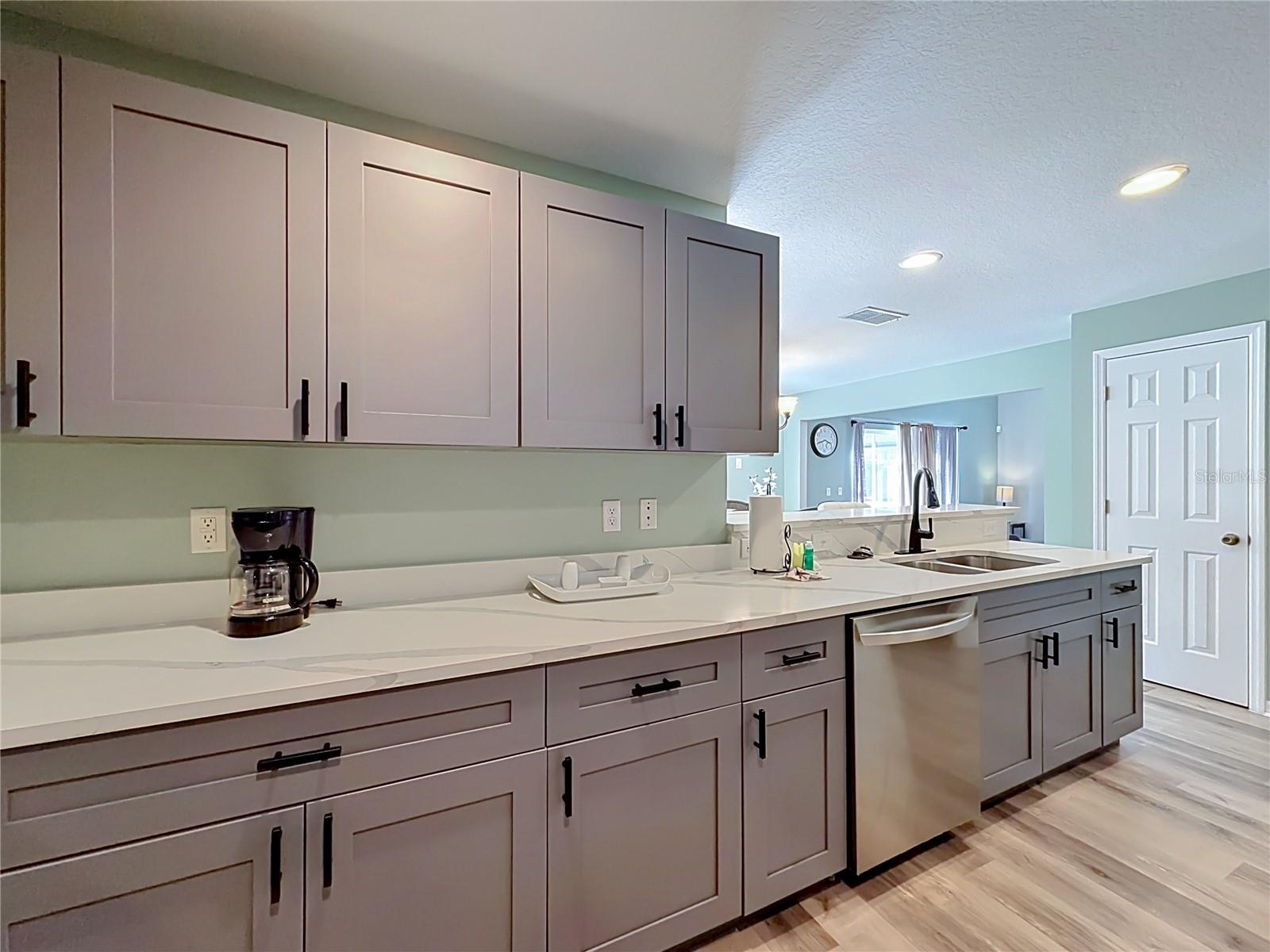 135 ROBIN RD, DAVENPORT, FL, 33896