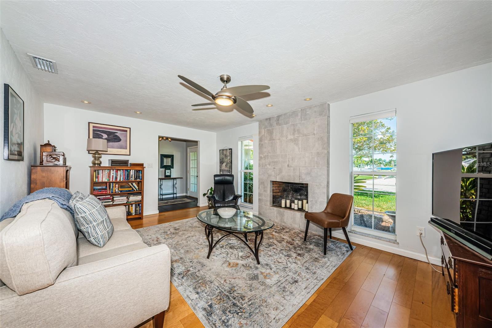 1496 49TH AVE NE, ST PETERSBURG, FL, 33703