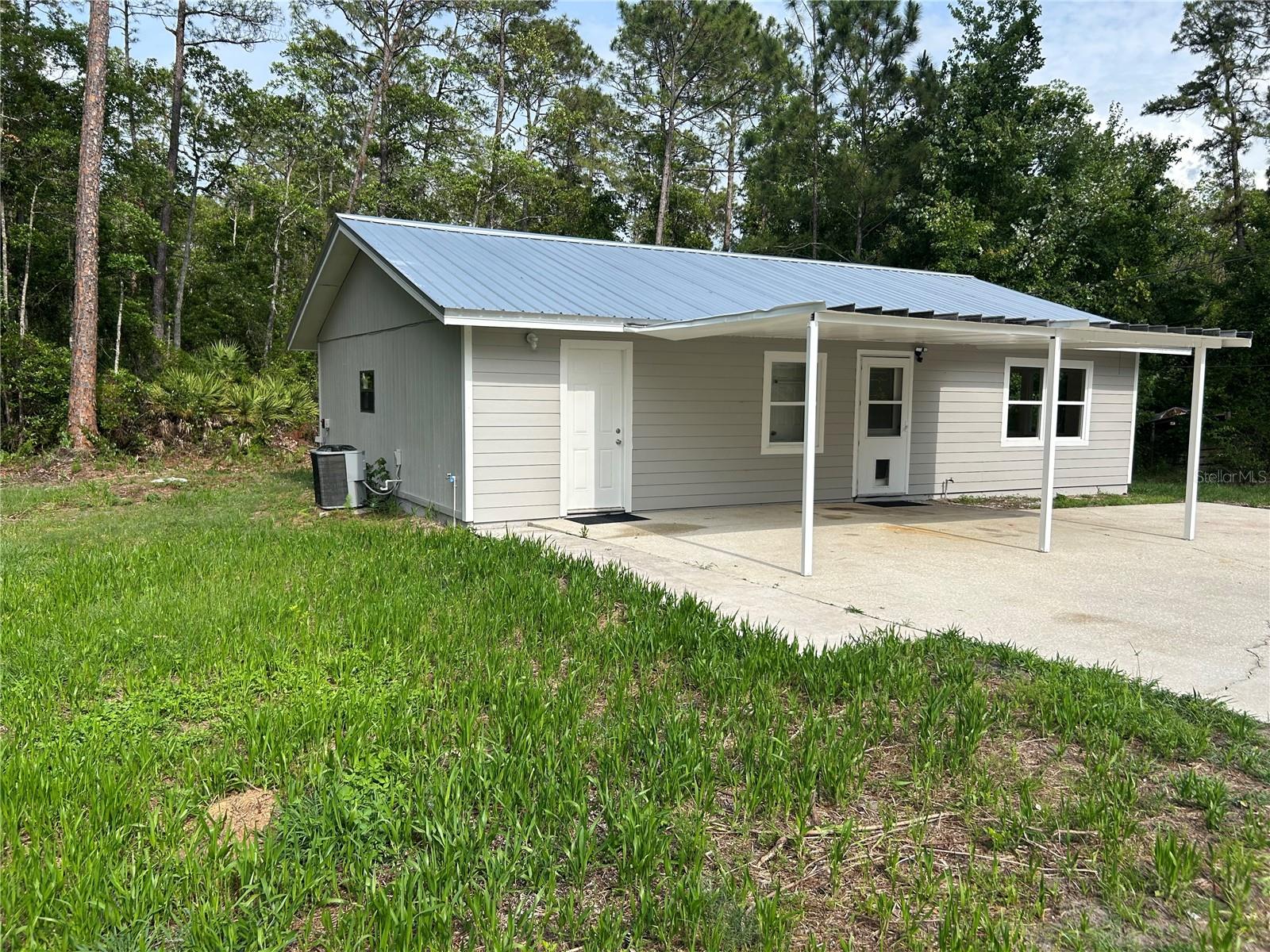 2585 VISTA PARK DR, DELAND, FL, 32724