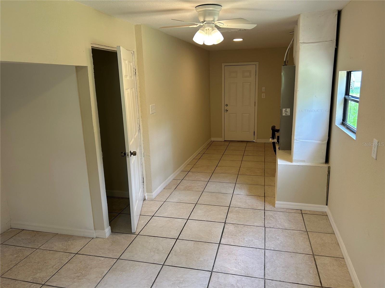 2585 VISTA PARK DR, DELAND, FL, 32724