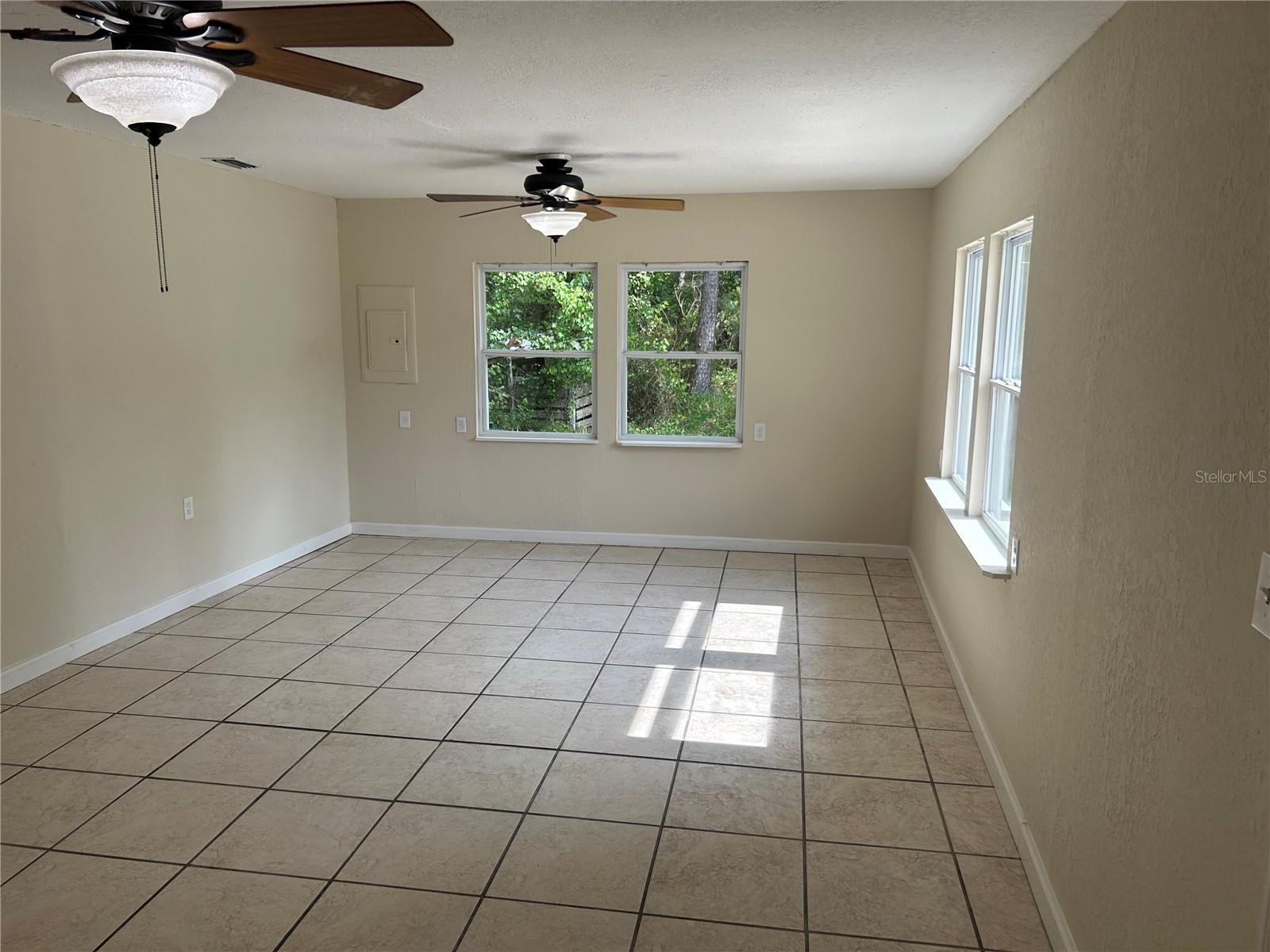 2585 VISTA PARK DR, DELAND, FL, 32724