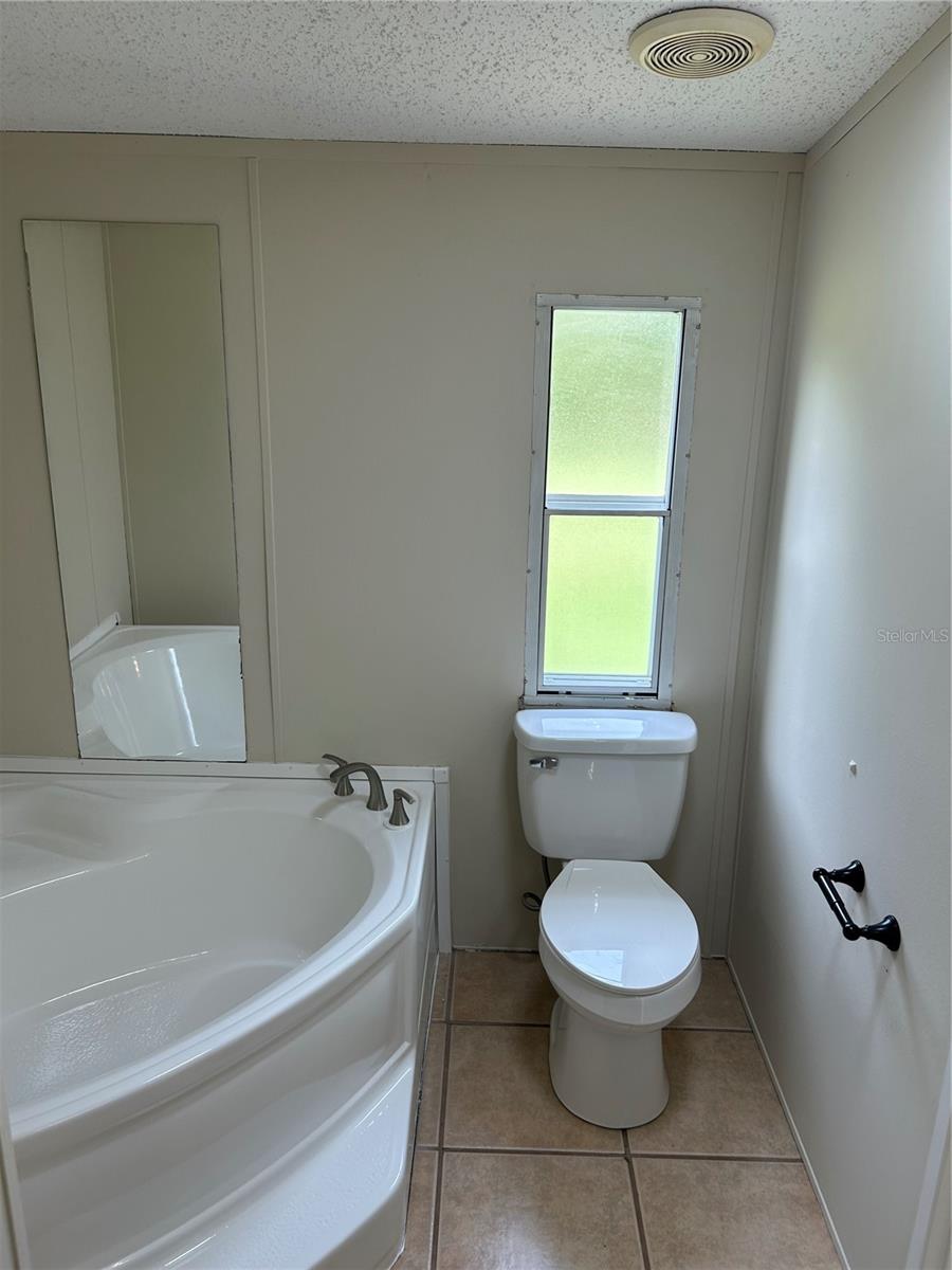 2585 VISTA PARK DR, DELAND, FL, 32724