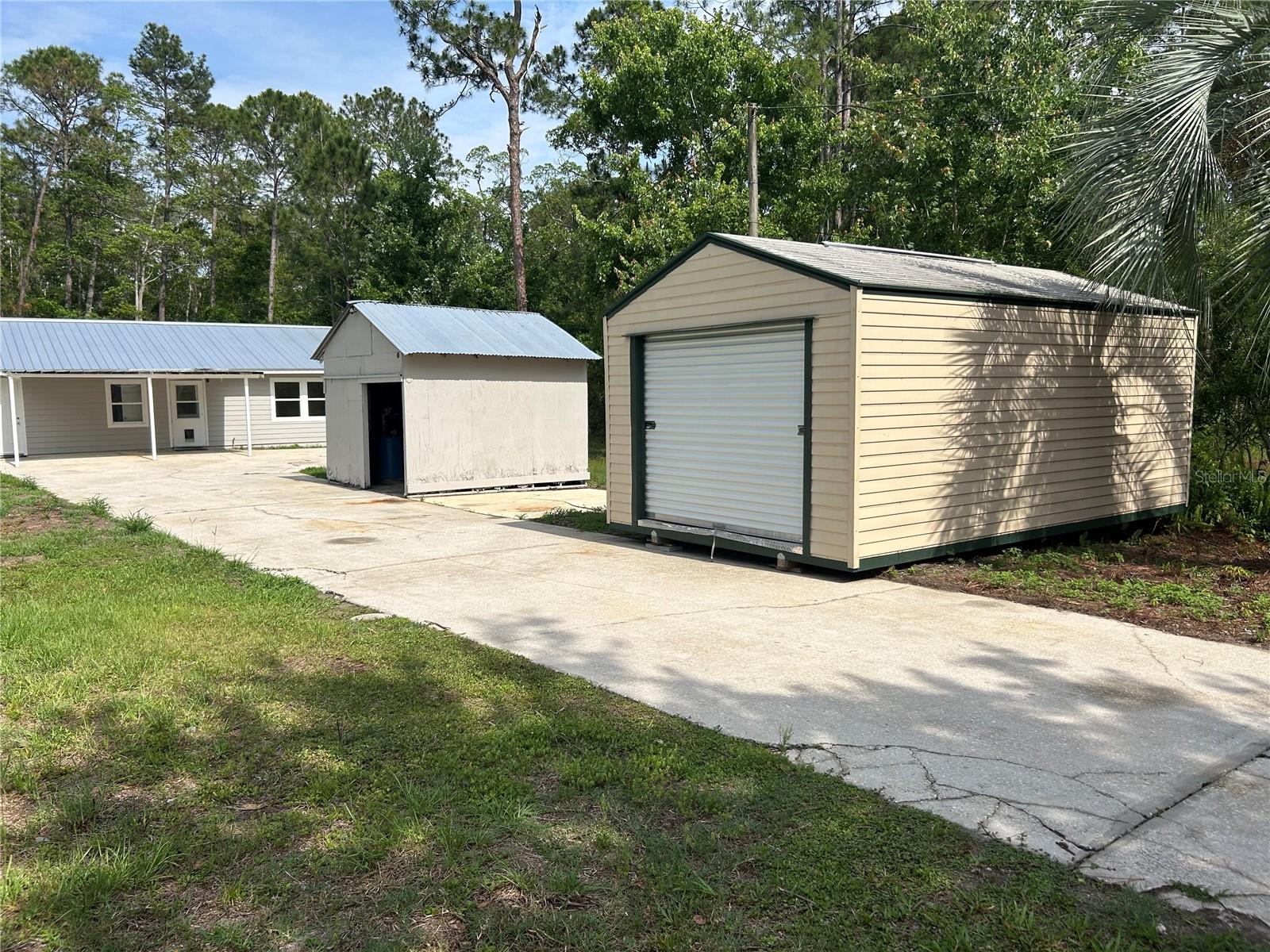 2585 VISTA PARK DR, DELAND, FL, 32724