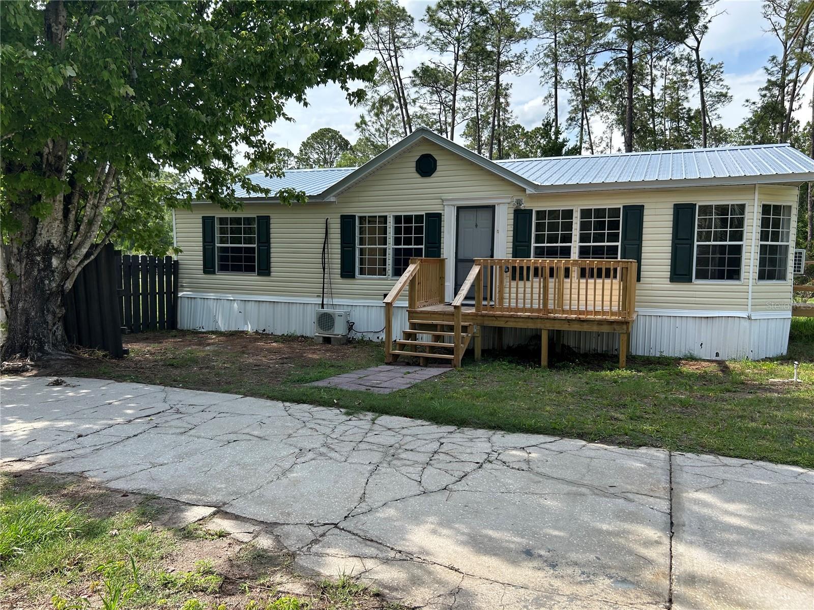 2585 VISTA PARK DR, DELAND, FL, 32724