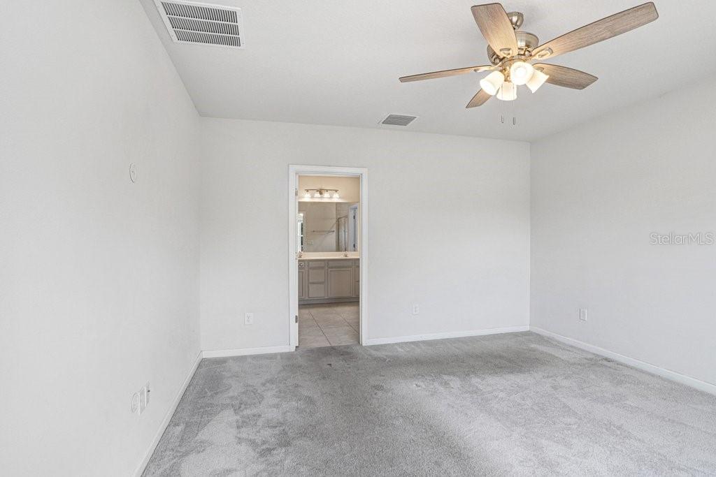 10677 GLIDING EAGLE WAY, LAND O LAKES, FL, 34638