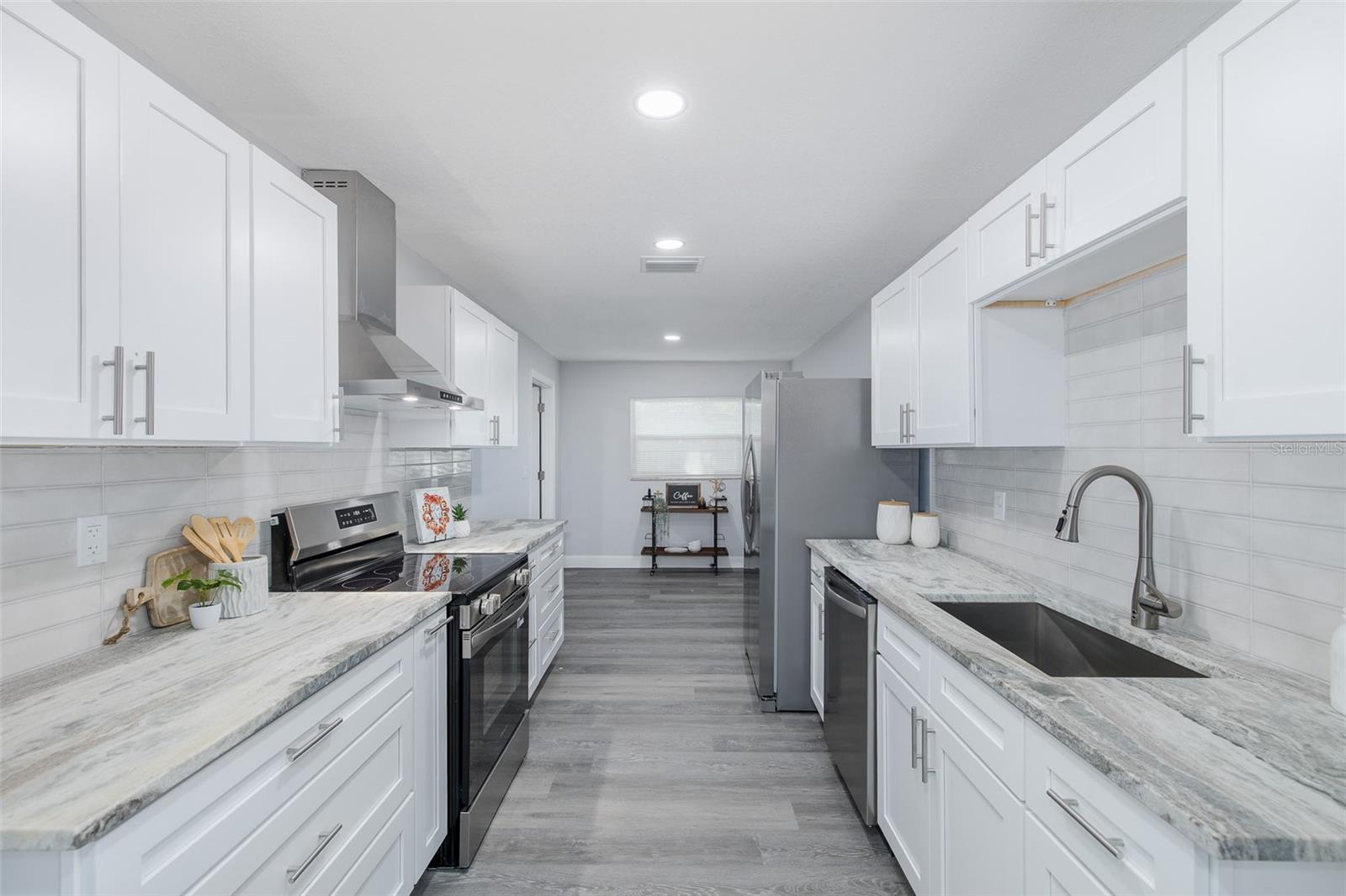 1815 DRIFTWOOD CIR S, OLDSMAR, FL, 34677
