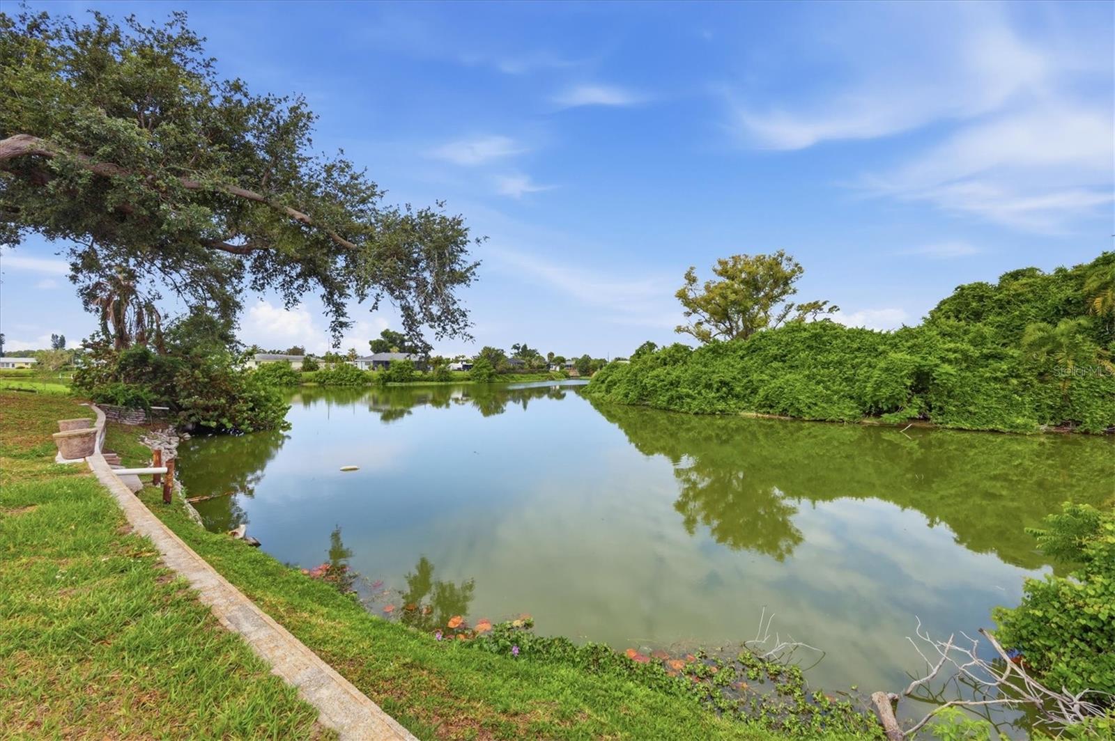 425 DRIFTWOOD RD, VENICE, FL, 34293