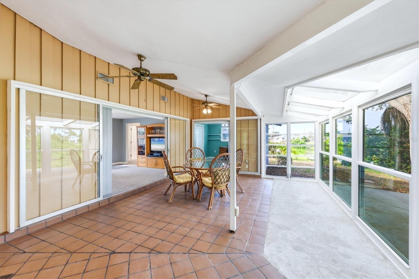 425 DRIFTWOOD RD, VENICE, FL, 34293