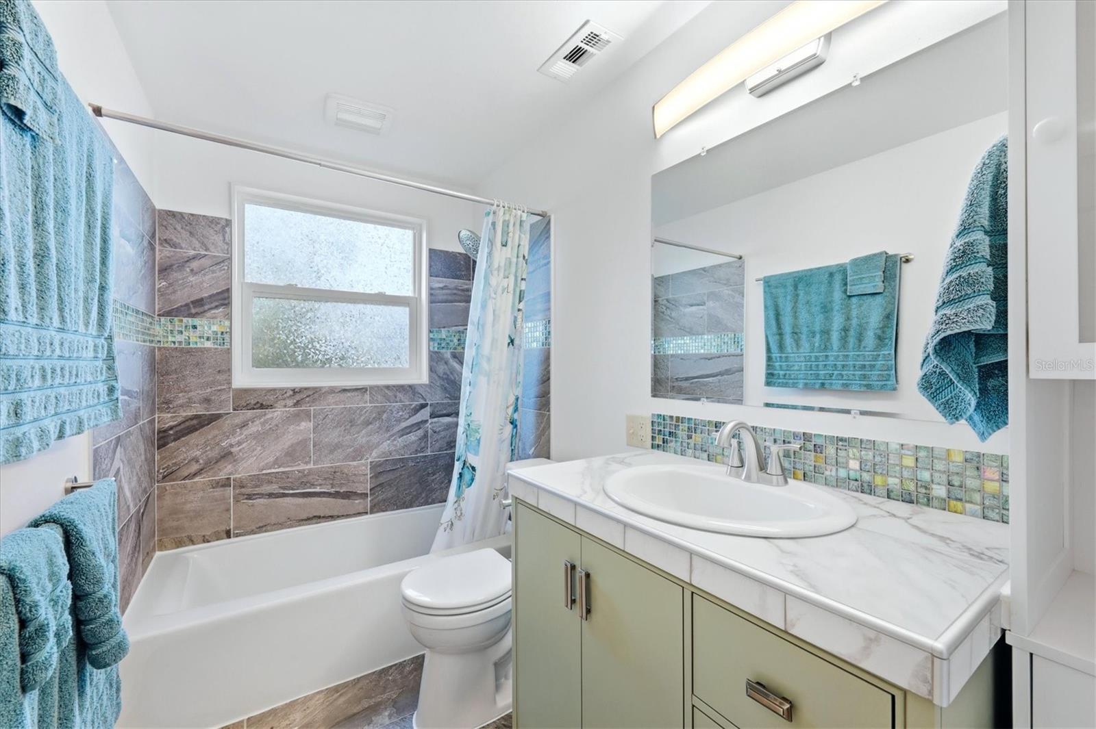 425 DRIFTWOOD RD, VENICE, FL, 34293