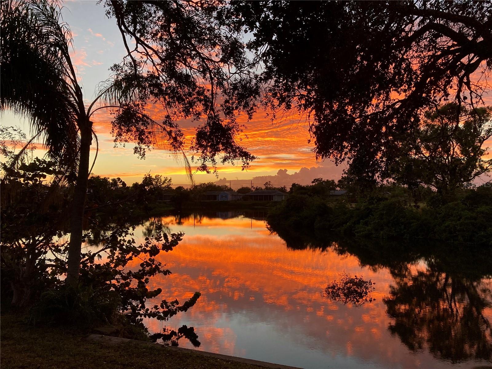 425 DRIFTWOOD RD, VENICE, FL, 34293