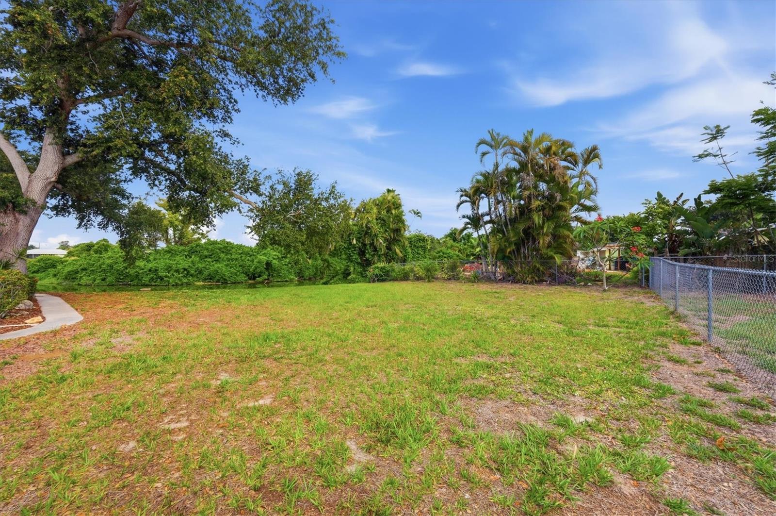 425 DRIFTWOOD RD, VENICE, FL, 34293