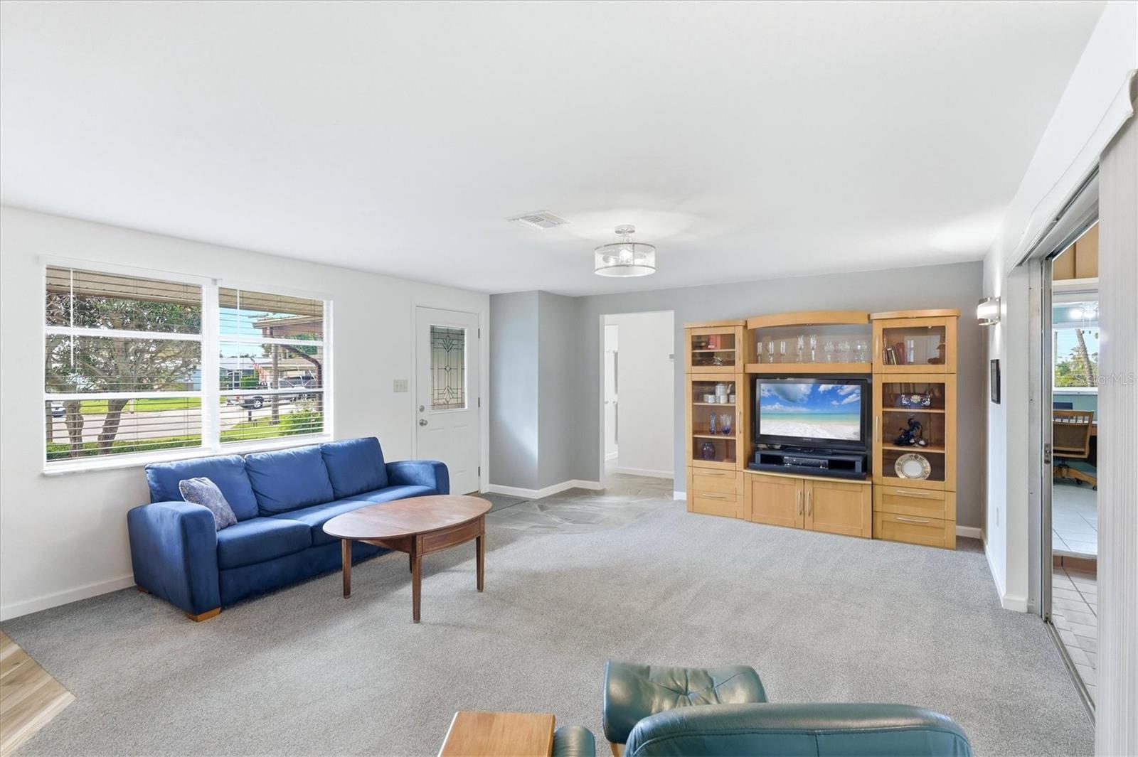 425 DRIFTWOOD RD, VENICE, FL, 34293