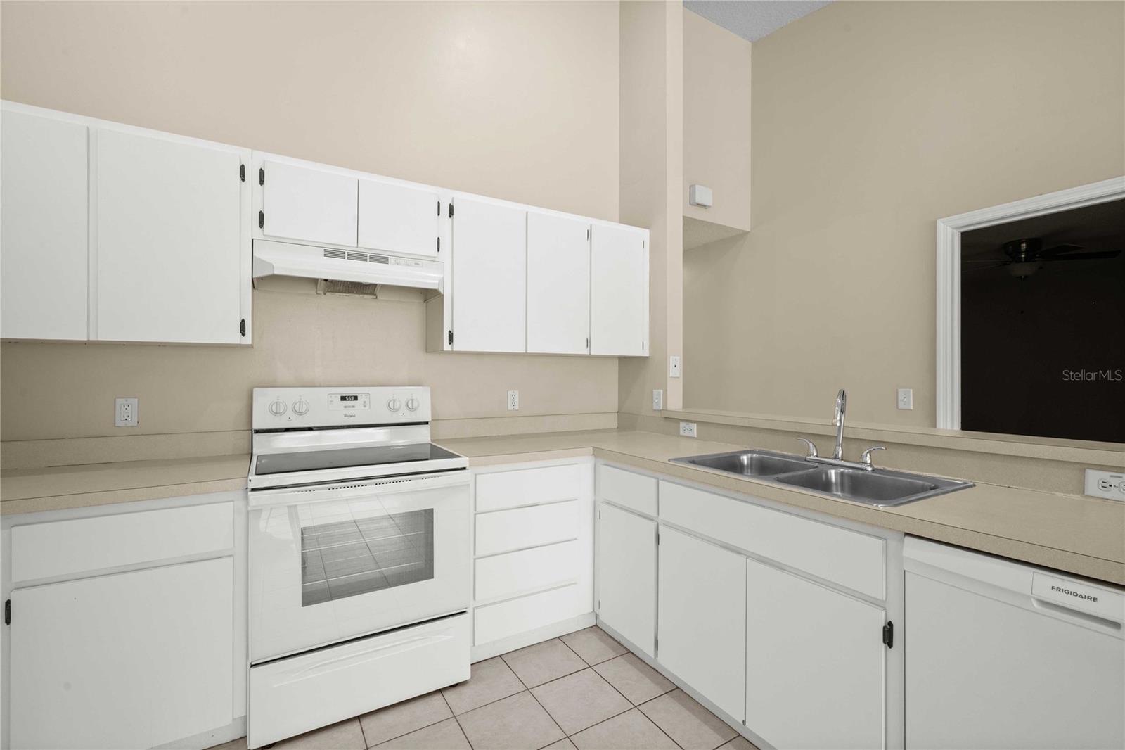 37139 GRASSY HILL LN, DADE CITY, FL, 33525