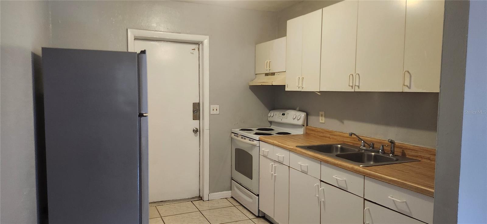 8501 N MULBERRY ST #B, TAMPA, FL, 33604