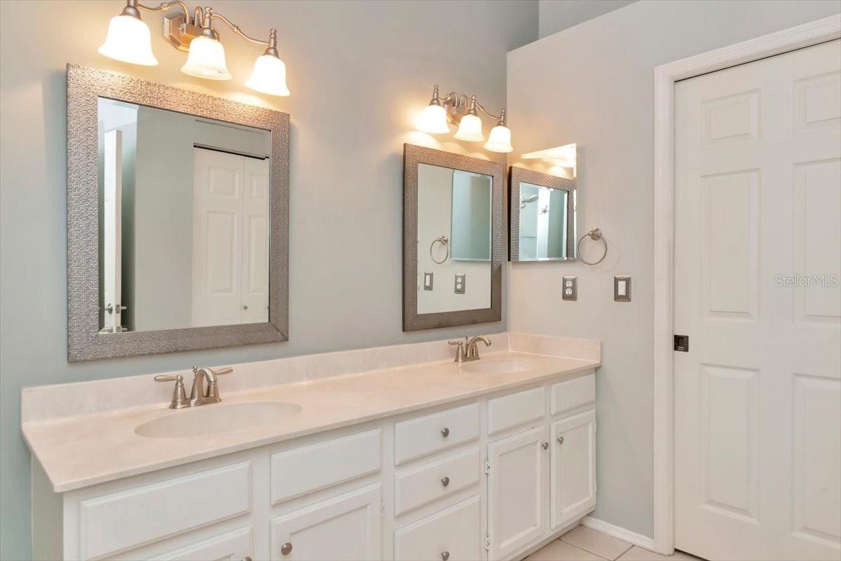 4734 RAINTREE STREET CIR E, BRADENTON, FL, 34203