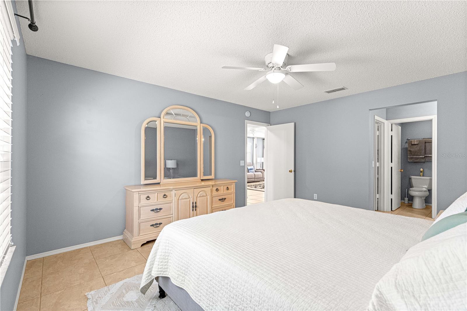 2140 ESTEVEZ DR, LADY LAKE, FL, 32159