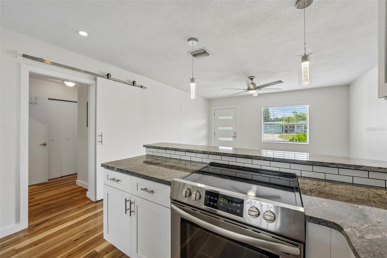 784 87TH AVE N, ST PETERSBURG, FL, 33702