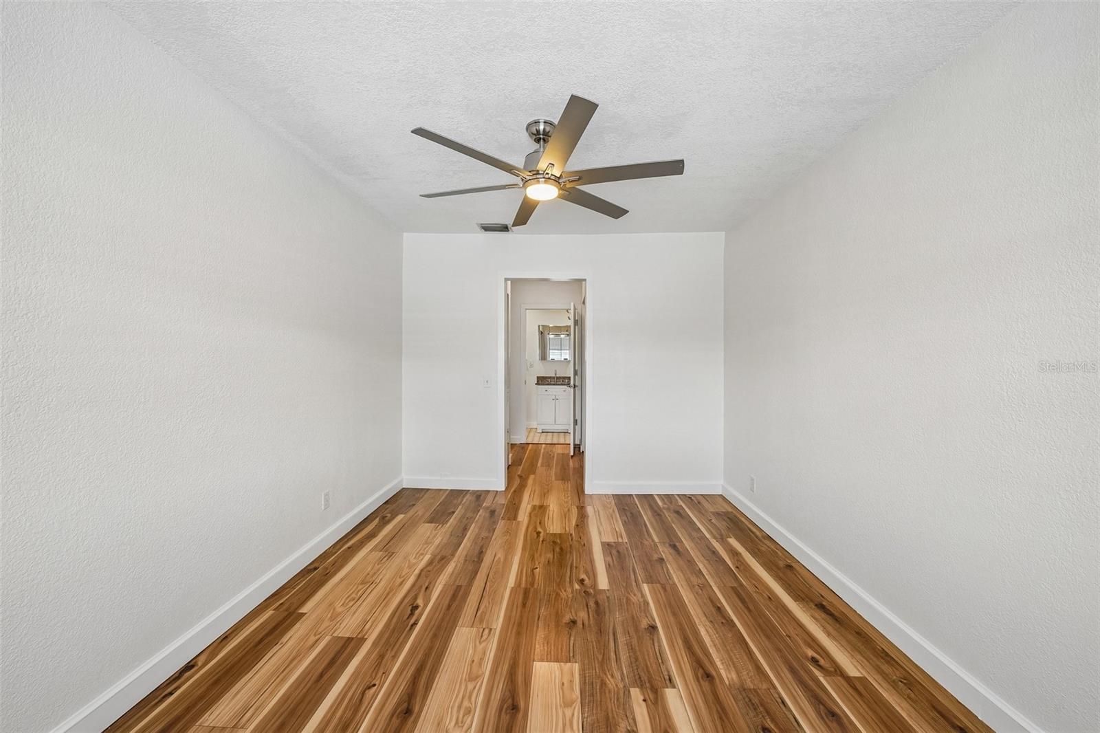784 87TH AVE N, ST PETERSBURG, FL, 33702