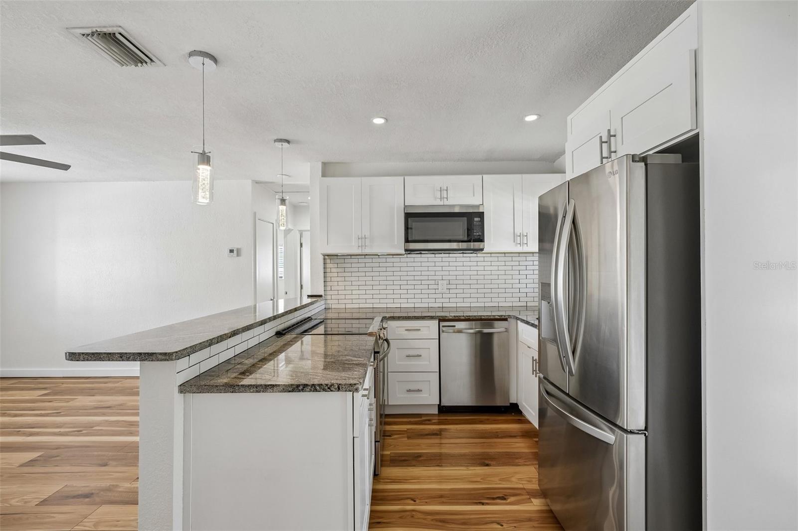 784 87TH AVE N, ST PETERSBURG, FL, 33702