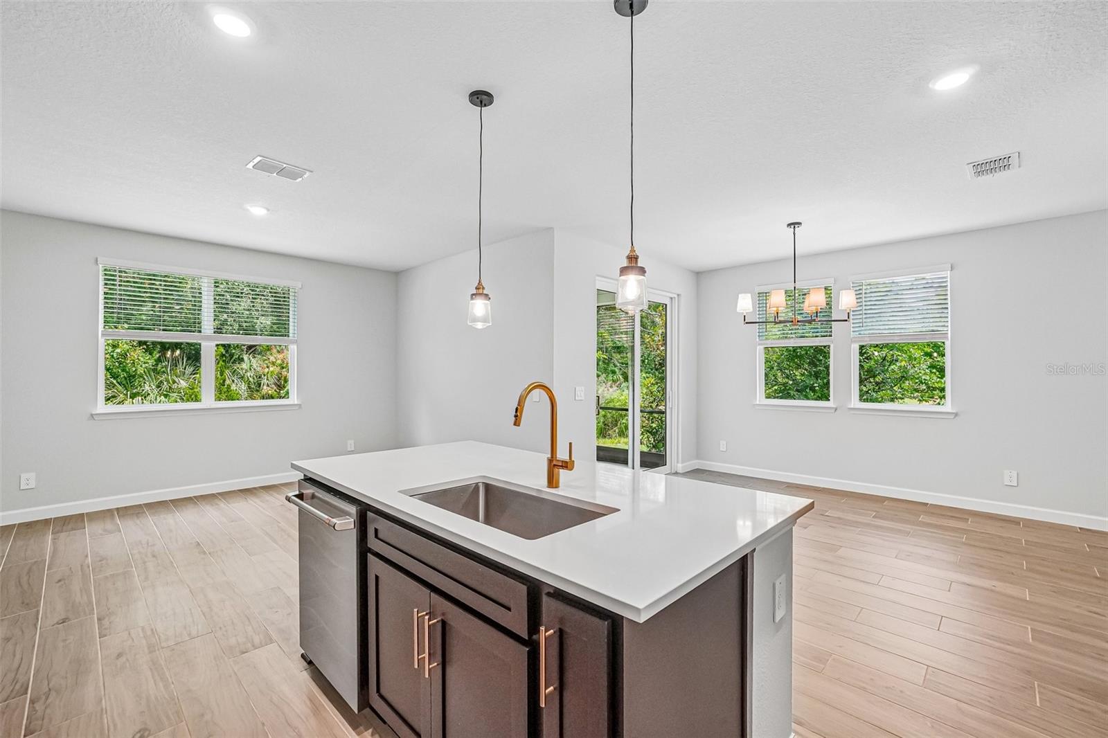 7524 DEER VALLEY CIRCLE, TAMPA, FL, 33635