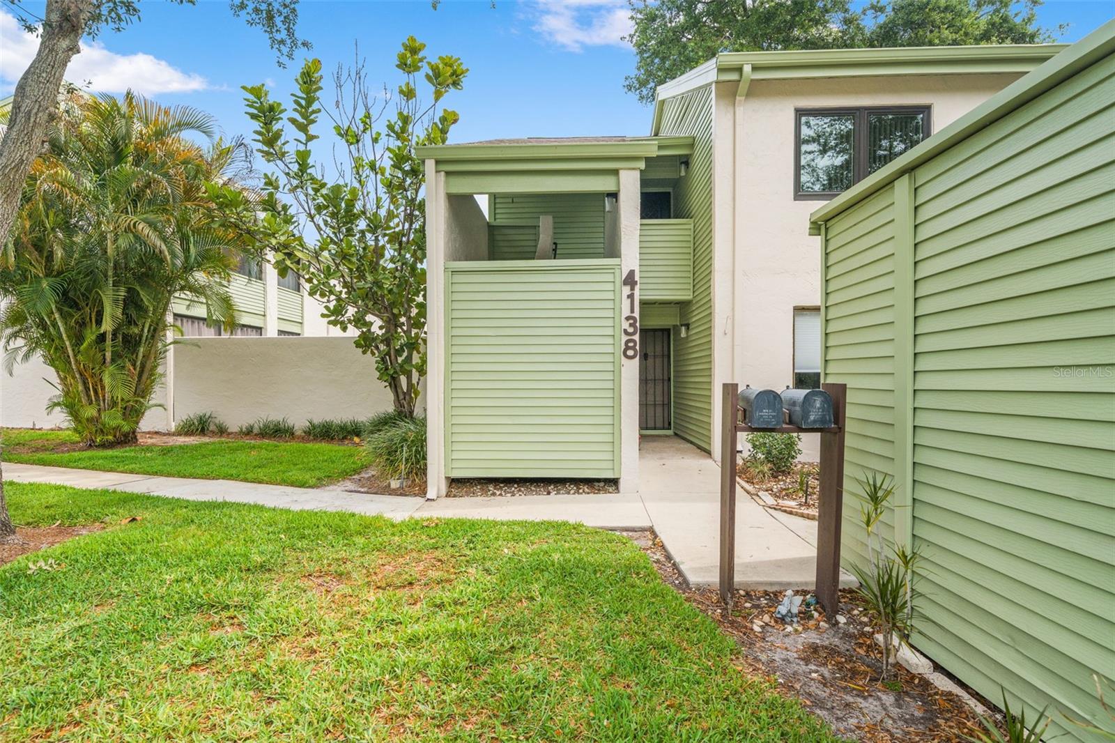 4138 PINELAKE LN #201, TAMPA, FL, 33618