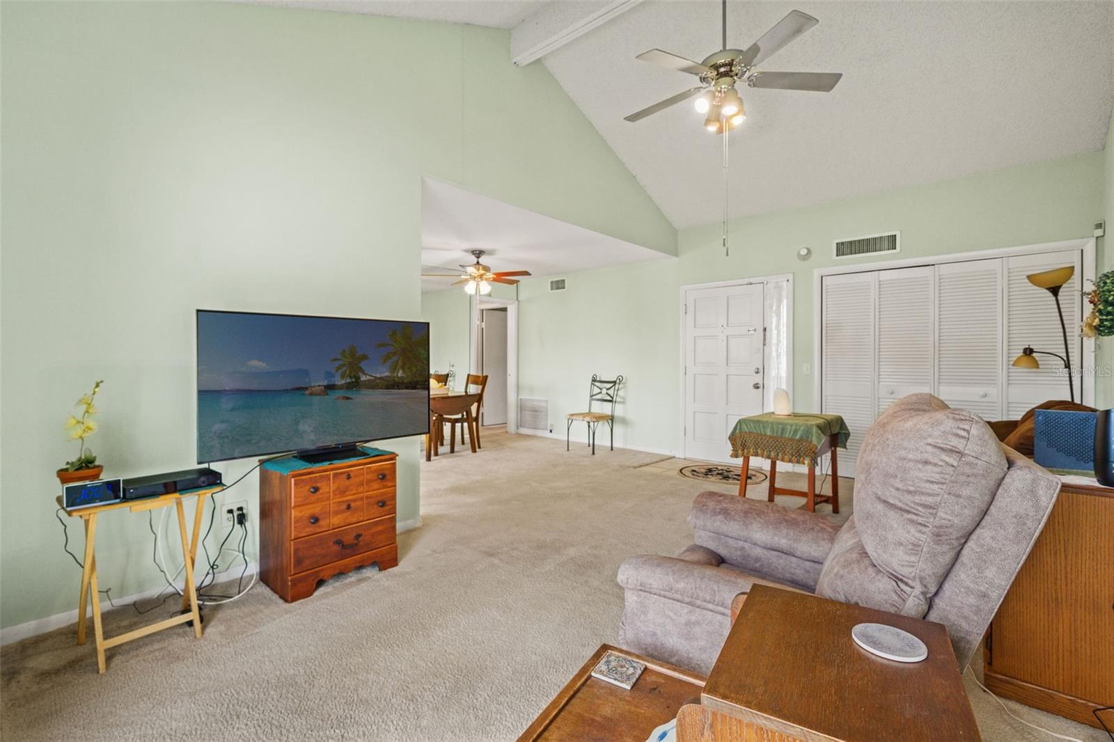 4138 PINELAKE LN #201, TAMPA, FL, 33618