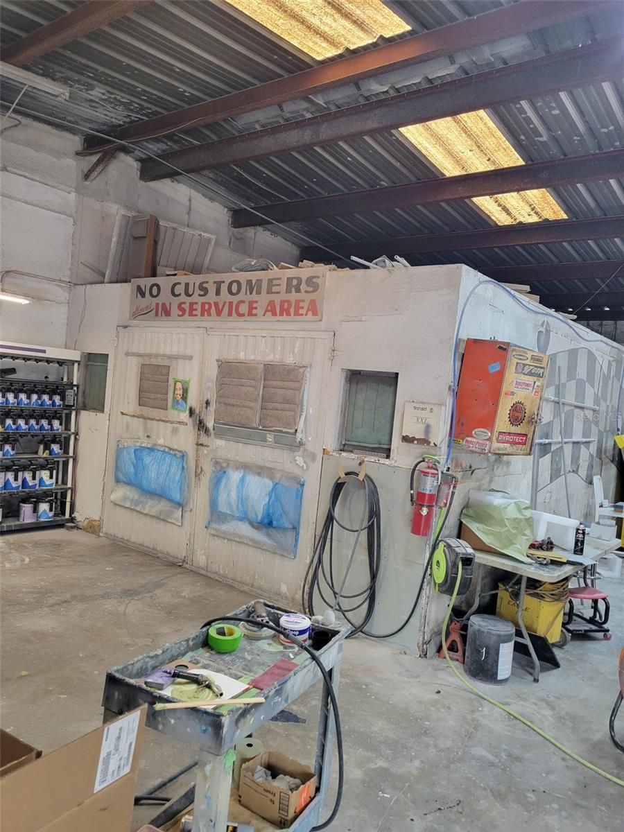 CENTRAL FLR COLLISION, BELLEVIEW, FL, 34420