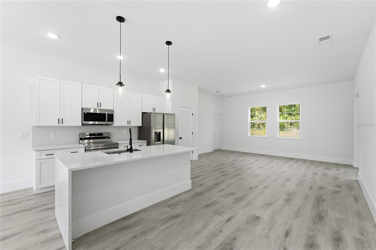 238 E CALDWELL DR, DUNNELLON, FL, 34434