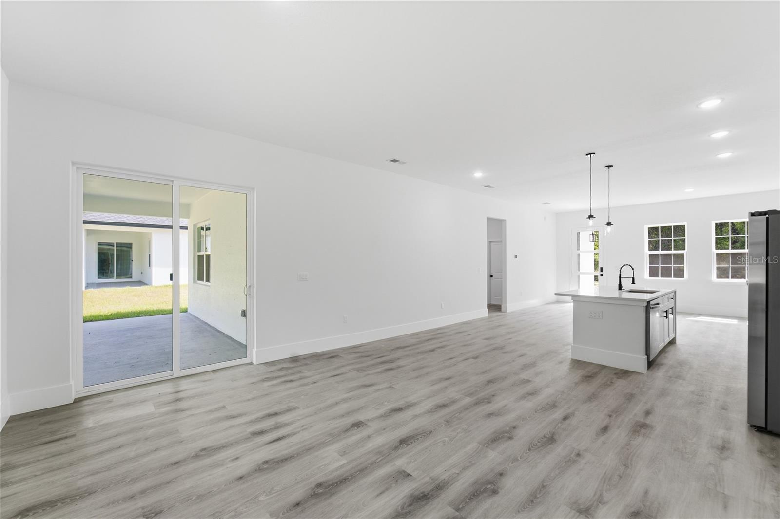 238 E CALDWELL DR, DUNNELLON, FL, 34434